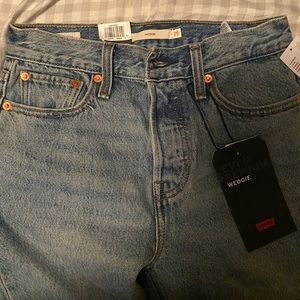 Size 25 new levi’s